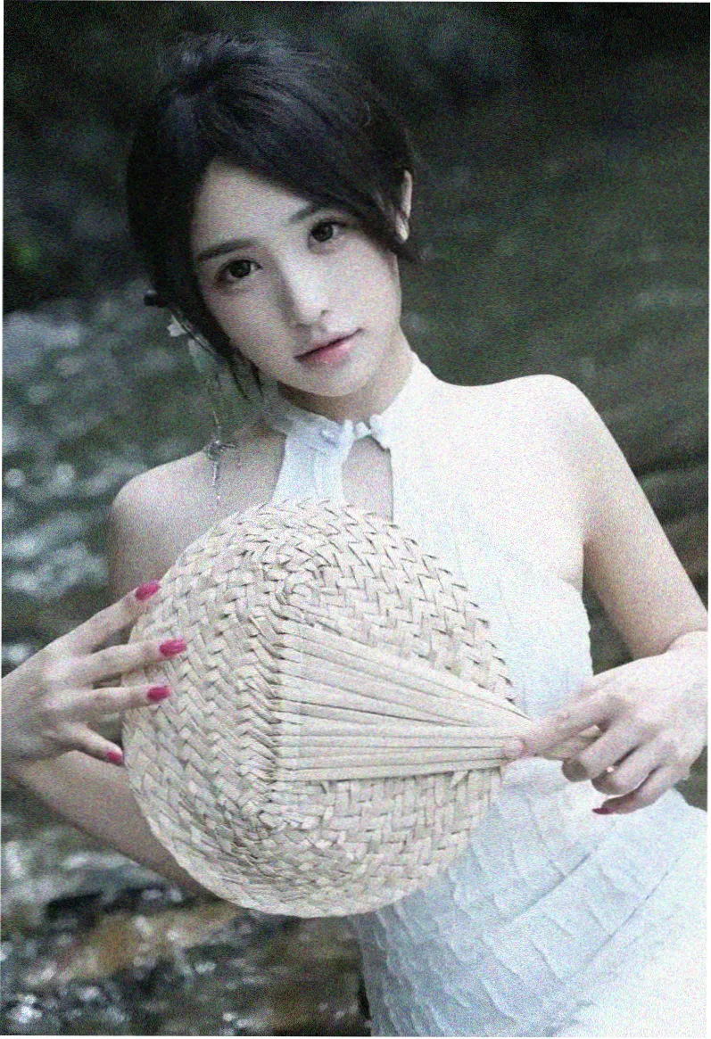 半部收音机剧集海报